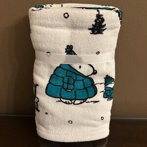 Peanuts Snoopy Woodstock Puffy Coat Holiday Hand Towels 2 Pk NWT 16 x 28"